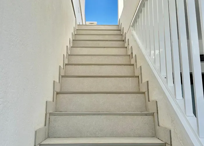 With Solarium In Laguna In Balcones In *