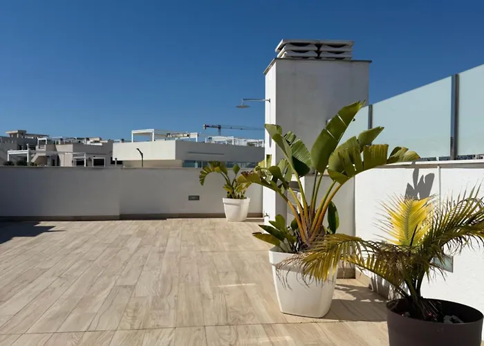 With Solarium In Laguna In Balcones In *