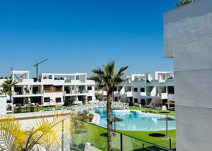 With Solarium In Laguna In Balcones In Appartement Torrevieja