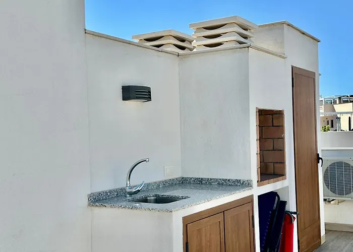 With Solarium In Laguna In Balcones In *