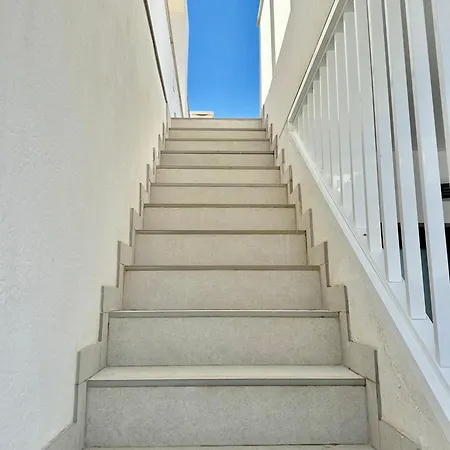 With Solarium In Laguna In Balcones In *