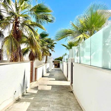 Apartment With Solarium In Laguna In Balcones In